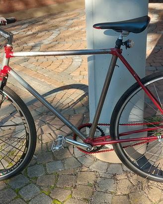 Bici da città con contropedale