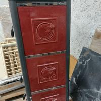 STUFA A LEGNA CON FORNO. 300 EURO