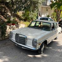 Mercedes 220
