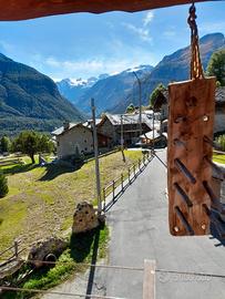 COGNE APPARTAMENTO CON GRANDE TERRAZZA