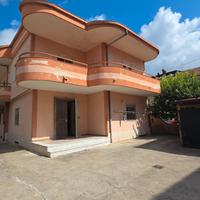 Bifamiliare con spazio esterno di 170 mq