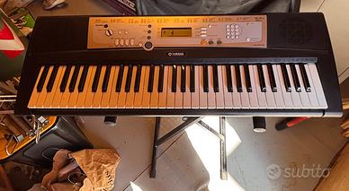Tastiera Yamaha YPT-200 + Supporto Quik lok