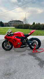Ducati Panigale V4S