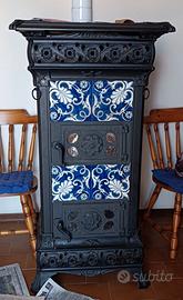 Stufa d'epoca Castelmonte