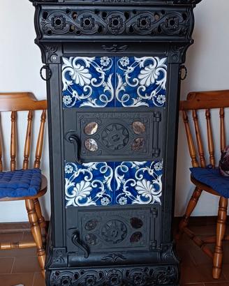 Stufa d'epoca Castelmonte