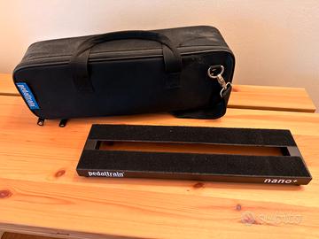 Pedaliera Pedaltrain Nano + con Borsa inclusa