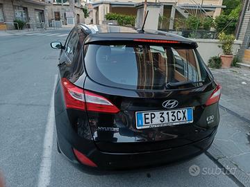HYUNDAI i30 - 2013