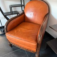 Poltrona stile Art Deco in pelle color cognac