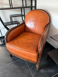Poltrona stile Art Deco in pelle color cognac