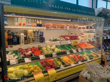 attrezzature alimentari per svariate attività