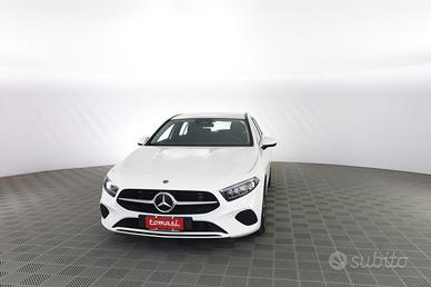 MERCEDES-BENZ A 180 A 180 d Automatic Advanced