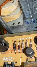 Tecnico per riparazioni elettroniche