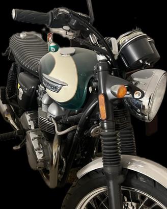 Triumph boneville t100