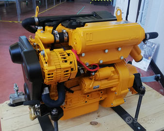 Entrobordo diesel Vetus 29 HP tre cilindri
