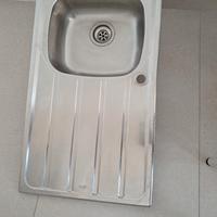 lavandino in  acciaio per cucina