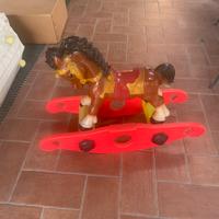 Cavallo a dondolo anni ‘80