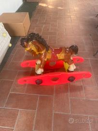 Cavallo a dondolo anni ‘80
