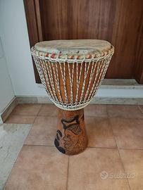 Tamburo Djembe africano