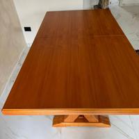 Tavolo da cucina color ciliegio