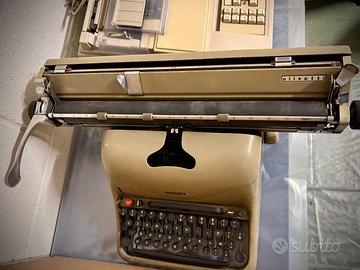 Macchina da Scrivere Olivetti Lexikon 80