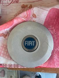 2. Borchie auto fiat punto originali fuori produzi