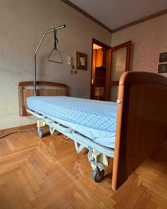 Letto elettrico ortopedico per anziani / degenza