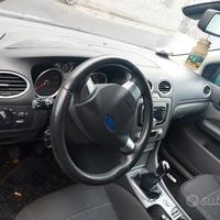 Ricambi interni ford focus 2011