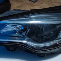 Faro sinistro Opel Astra 5 serie del 2019 in buoni