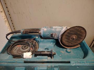 Smerigliatrice Makita GA9020