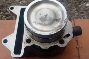 Ricambi Piaggio 300 e Yamaha 250