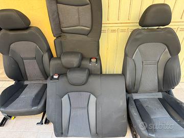 Interni completi di panelli porta e airbag Audi A1