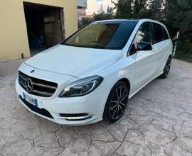 Mercedes b200 2015