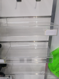 Espositori in plexiglass per dogato