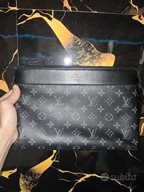 pochette Louis Vuitton originale 