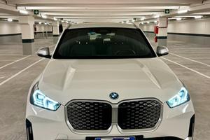 Bmw iX1 20e limited edition xline - full electric