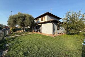 VILLA SINGOLA A DELLO