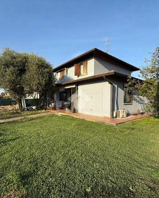 VILLA SINGOLA A DELLO