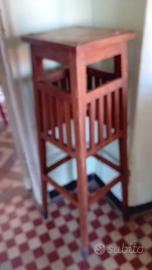 Trespolo porta vasi in legno