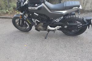 Husqvarna Svartpilen 401 (2021)