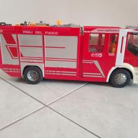 Camion dei pompieri giocattolo