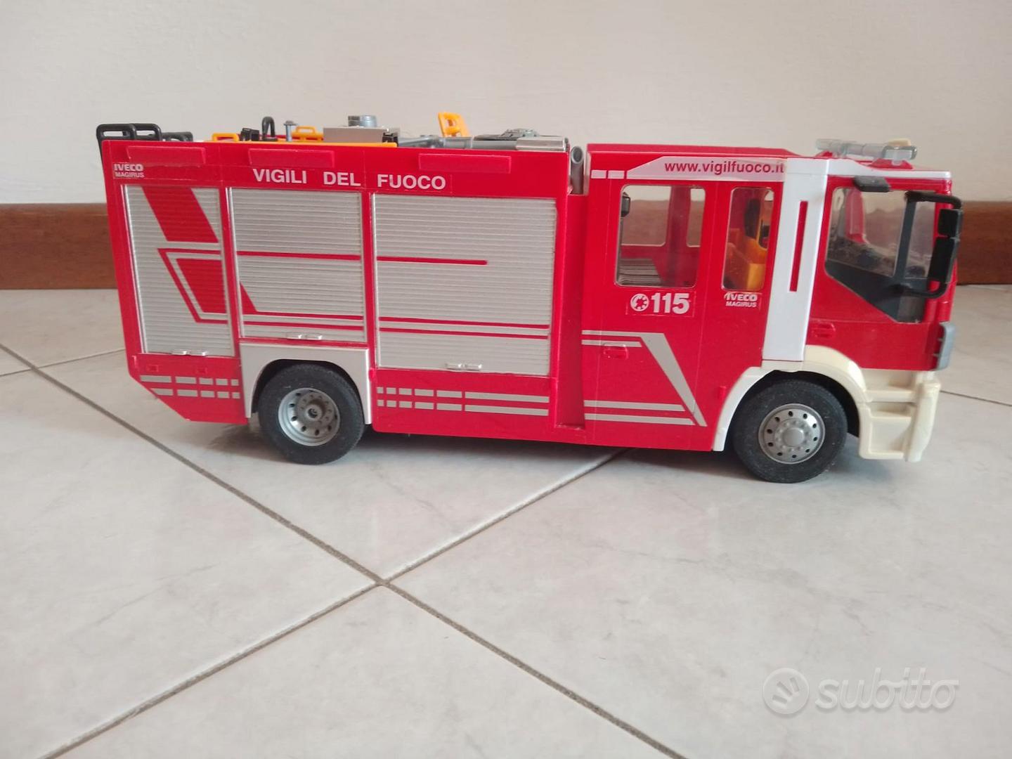 Bburago Maisto Francia 32052 - Camion dei pompieri in miniatura Iveco Magirus RW, scala 1