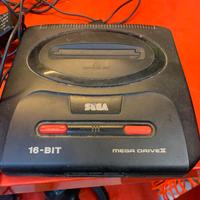 Sega Mega Drive 2 con giochi