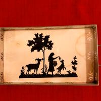 Vassoio con segni umidità