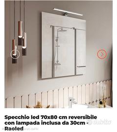 Specchio bagno con luce integrata