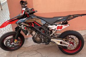 Aprilia sxv 550 vdb (replica)