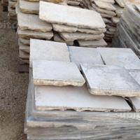 Antichi materiali edili in pietra di recupero