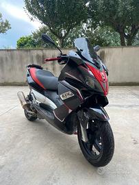 Aprilia SR 300