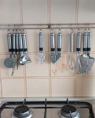 set attrezzi cucina 