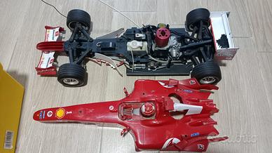 Ferrari F 2004 radiocomandata