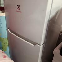 piccolo. frigorifero 